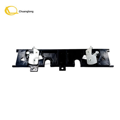 Buen precio 445-0582423 4450582423 Bancomat piezas de repuesto NCR S1 puerta de camión de cinta de metal con empujador Assy NCR empujador de cinta en línea