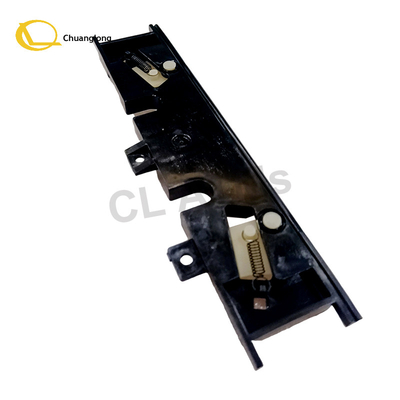 445-0582423 4450582423 cajero automático piezas de repuesto NCR S1 Puerta de camión de caja de plástico con empujador