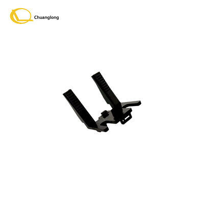 Buen precio Hyosung 7010000709 S7010000709 Piezas de ensamble de guía de soporte de carro con abrazadera de plástico para cajeros automáticos en línea