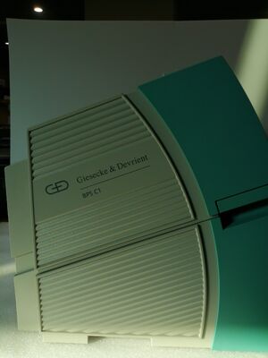 Caja registradora Giesecke & Devrient para clasificación de billetes, pantalla externa T0100557